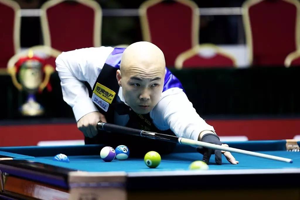 仅展现了他 仅展现了他